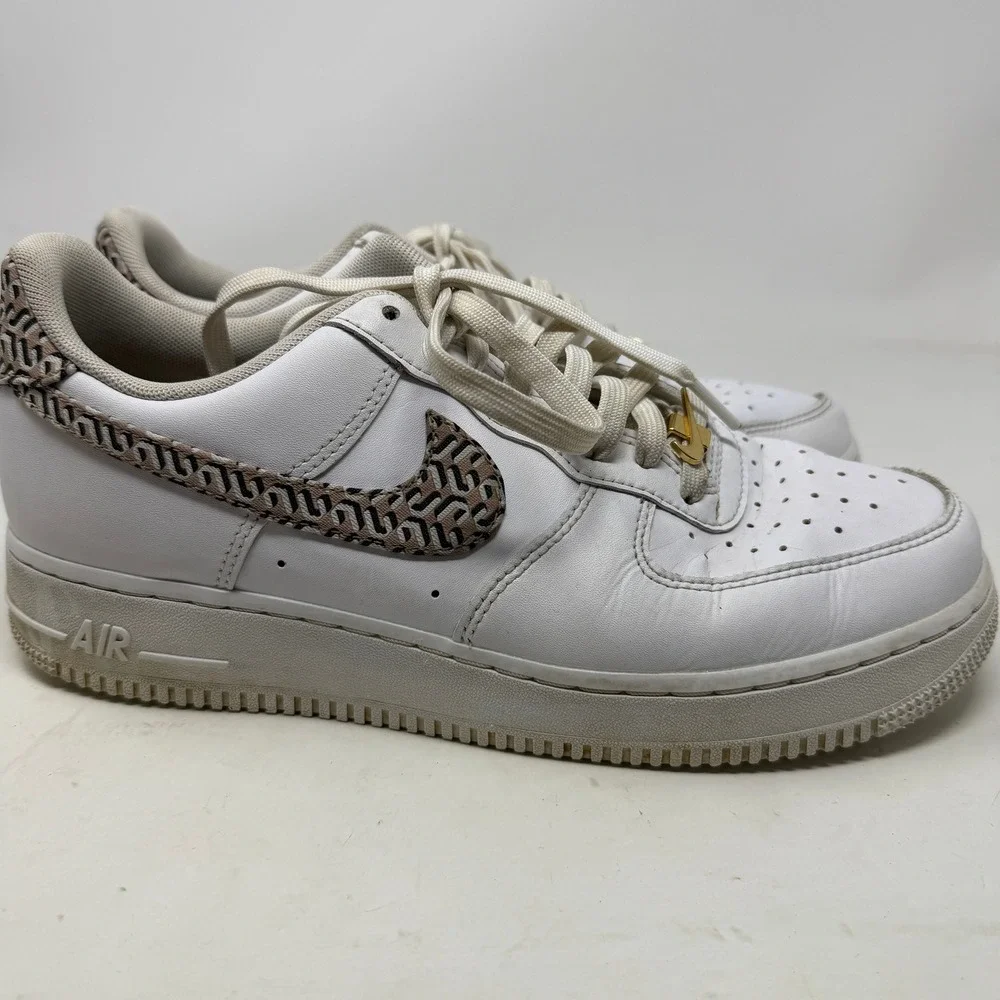 Nike Air Force 1 07 SE Women 10 White Sanddrift Geometric DZ2709-100 EUC